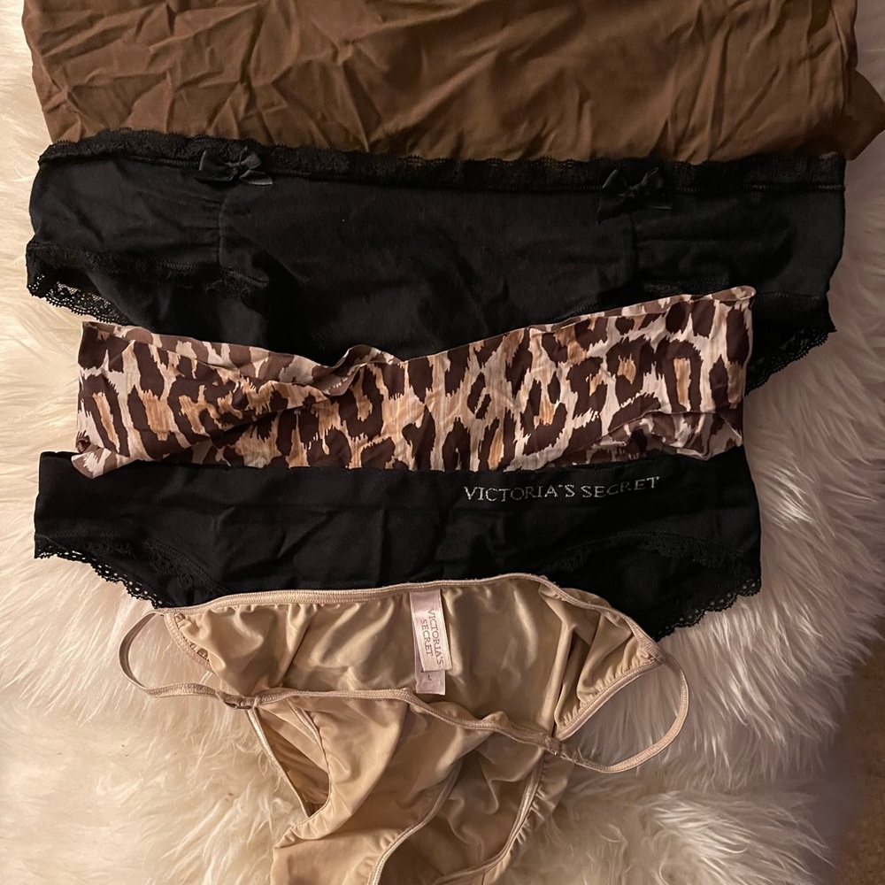 Victoria’s Secret Lot of 5 Panties size Large